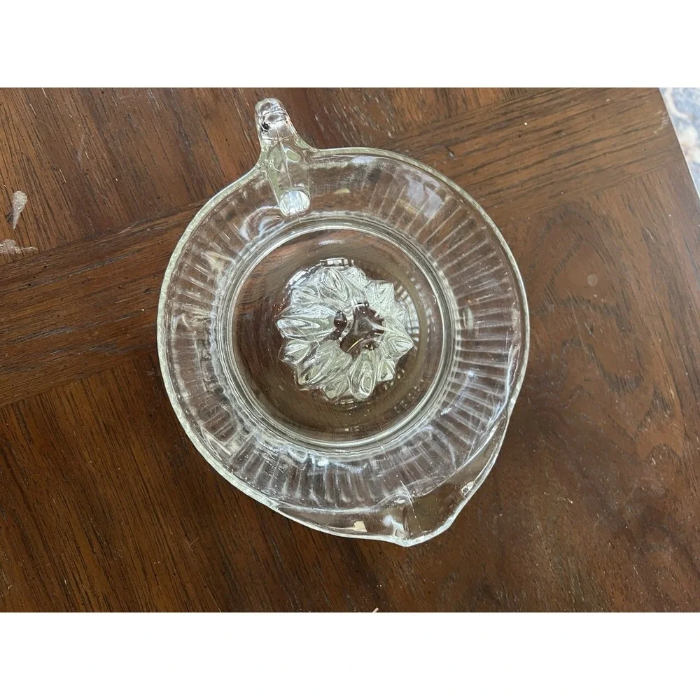 Vintage Anchor Hocking Glass Juicer With Handle & Spout Citrus Juicer 6